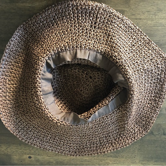 Brown Hat - Picture 5 of 7